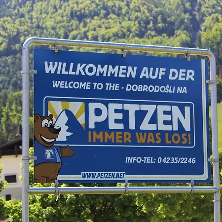 Kemping Chaletpark Petzen