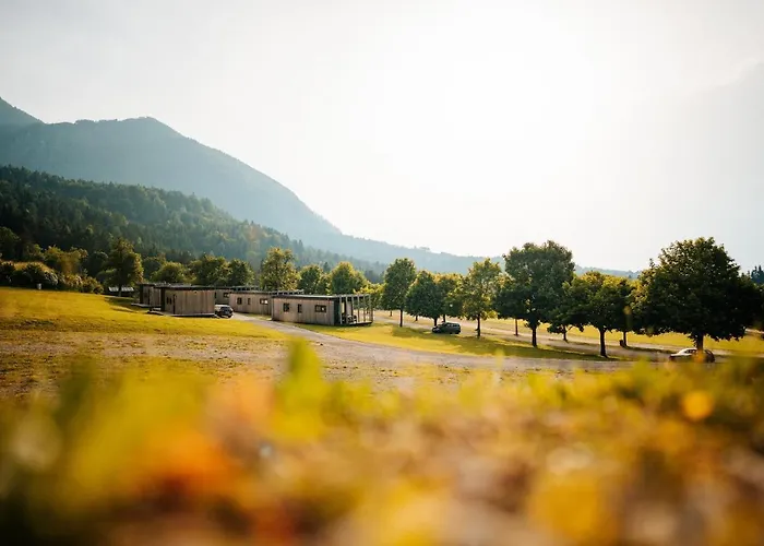 אתר קמפינג Chaletpark Petzen Feistritz ob Bleiburg